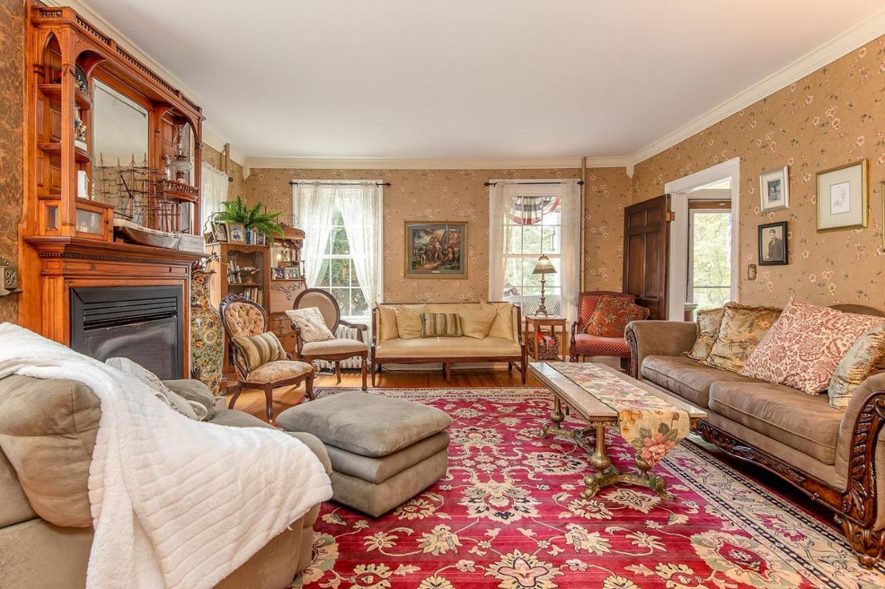 Van Winkle Inn Greenville Extérieur photo