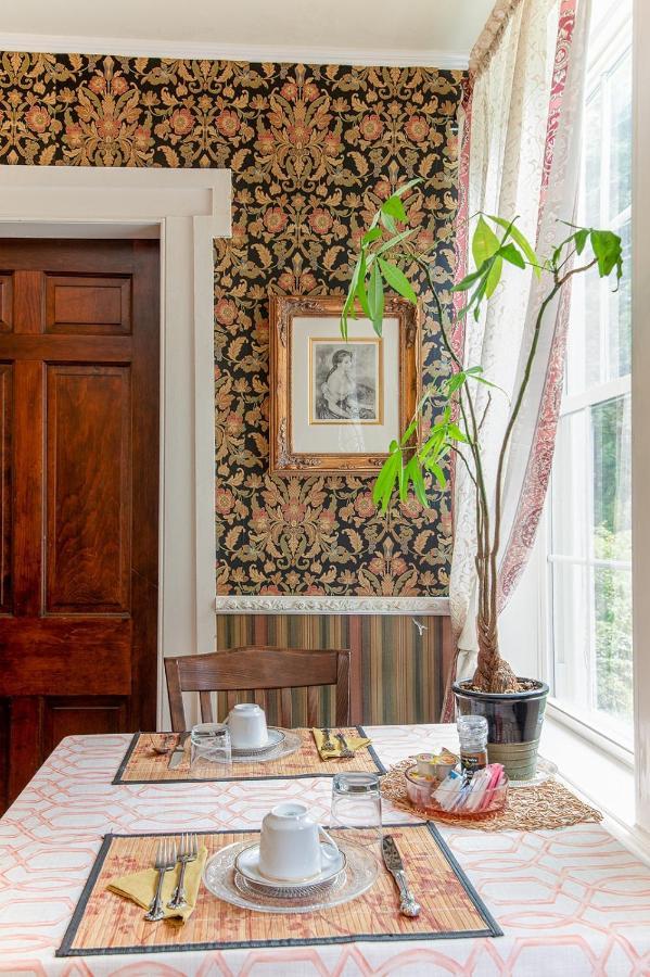 Van Winkle Inn Greenville Extérieur photo