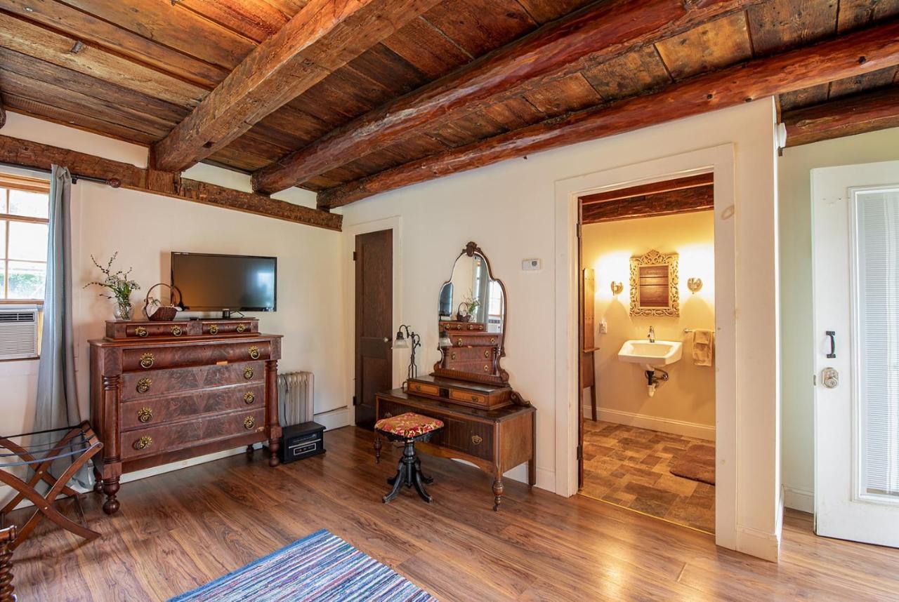 Van Winkle Inn Greenville Extérieur photo